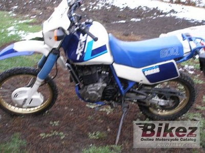 1988 Suzuki DR 600 R Dakar photo